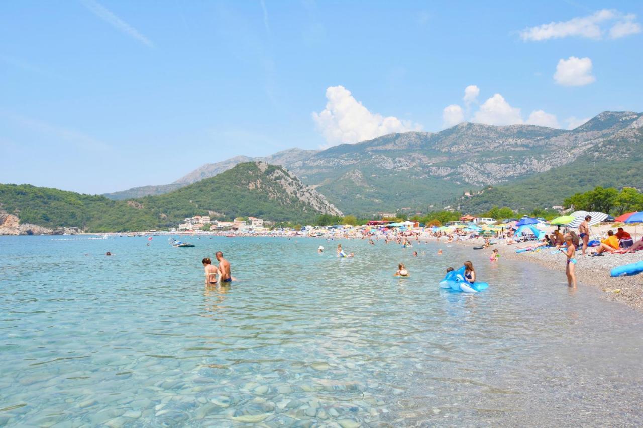 Apartments Siljak Petrovac Exteriör bild