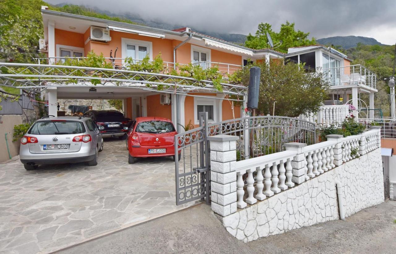 Apartments Siljak Petrovac Exteriör bild
