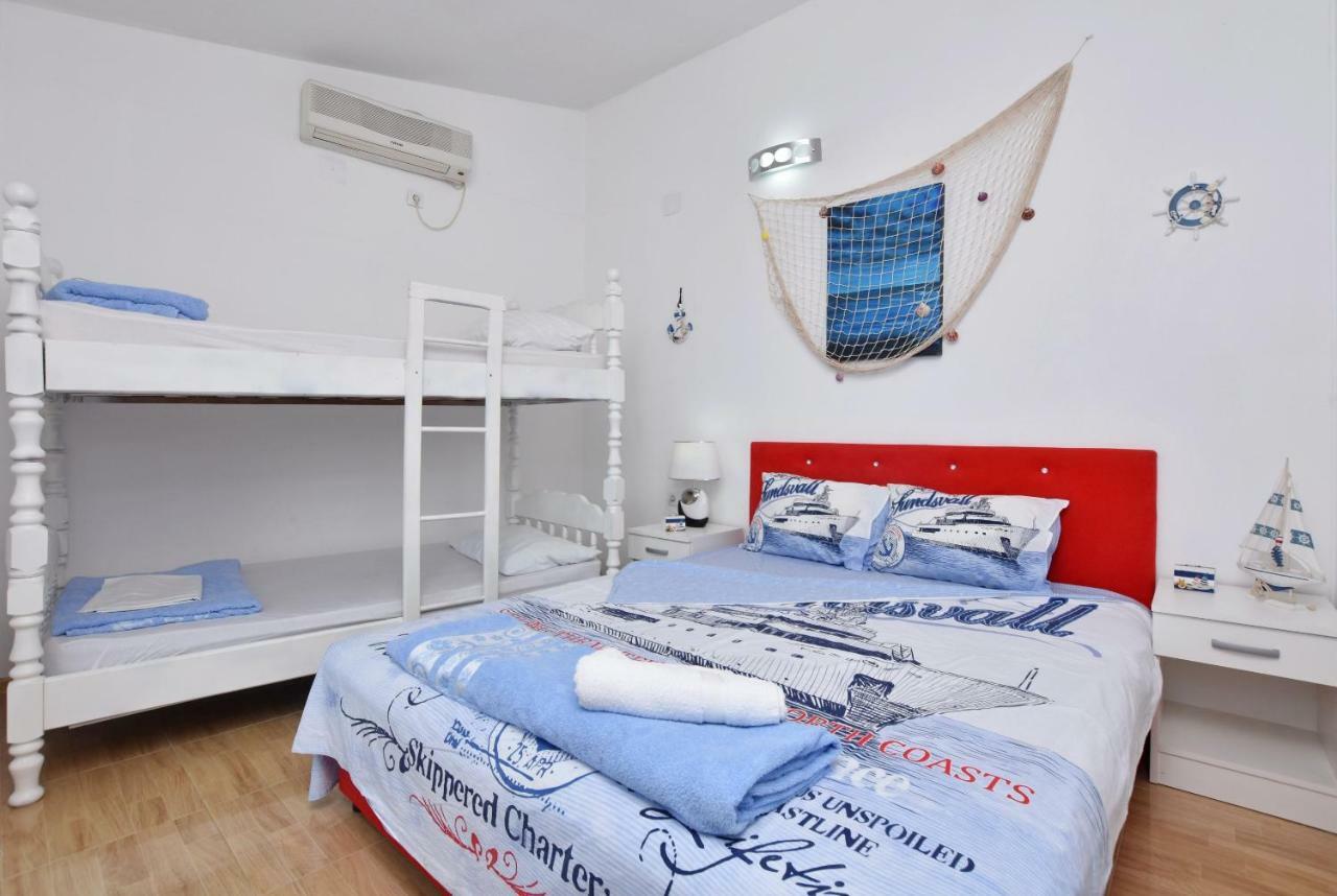 Apartments Siljak Petrovac Exteriör bild