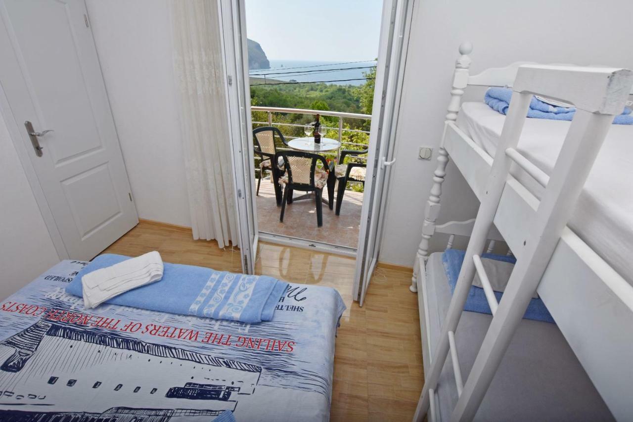 Apartments Siljak Petrovac Exteriör bild